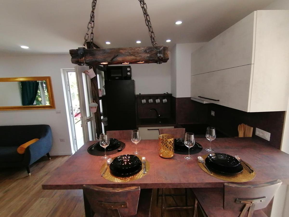 Apartmani Kiko Porec Esterno foto