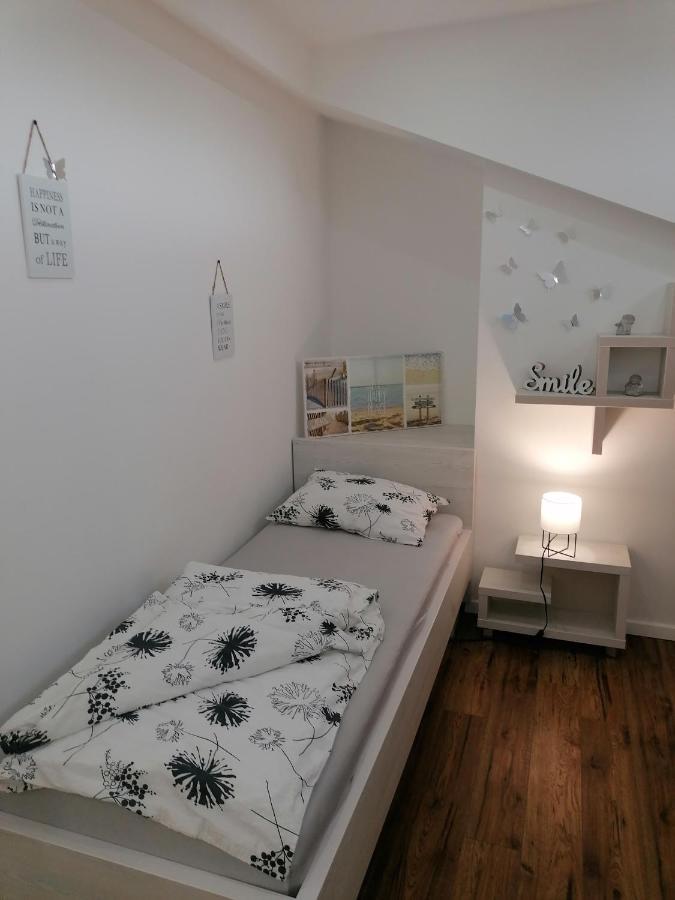 Apartmani Kiko Porec Esterno foto