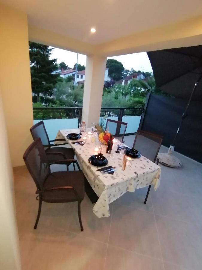 Apartmani Kiko Porec Esterno foto